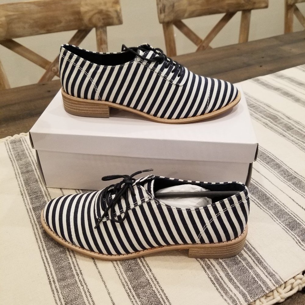 Gap Printed Structured Oxford Navy Stripe, Women, Size 8.0 US, NWT